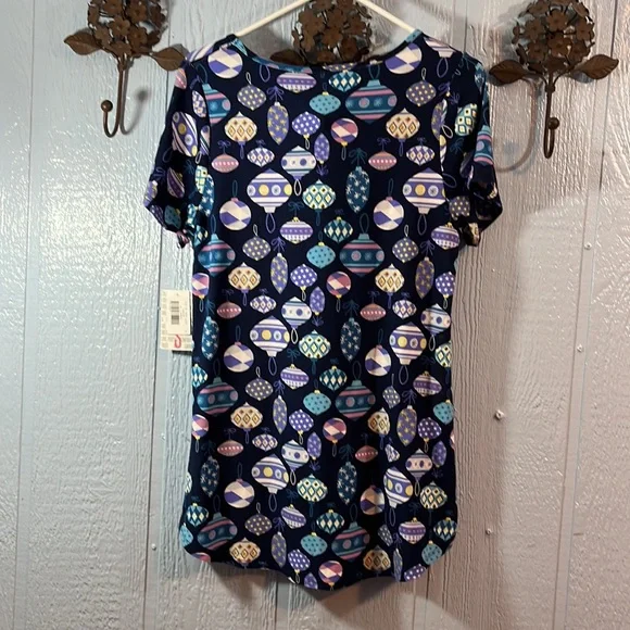 Lularoe classic tee size small - Picture 5 of 5